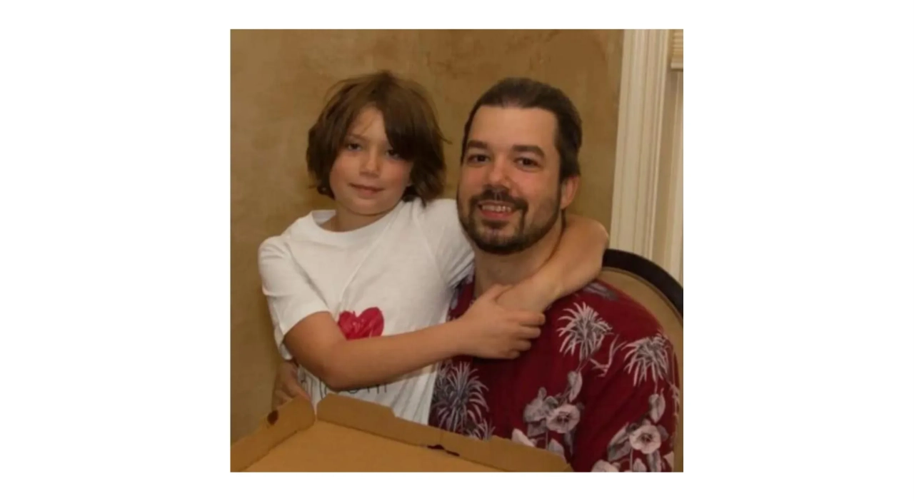 Laszlo Hanyecz with his son in May 2018