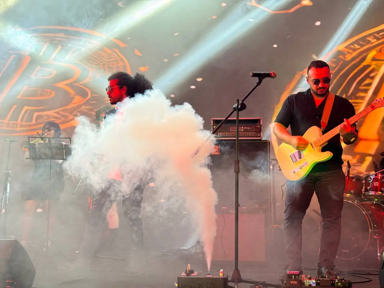 cover-lightning-smoke-machine